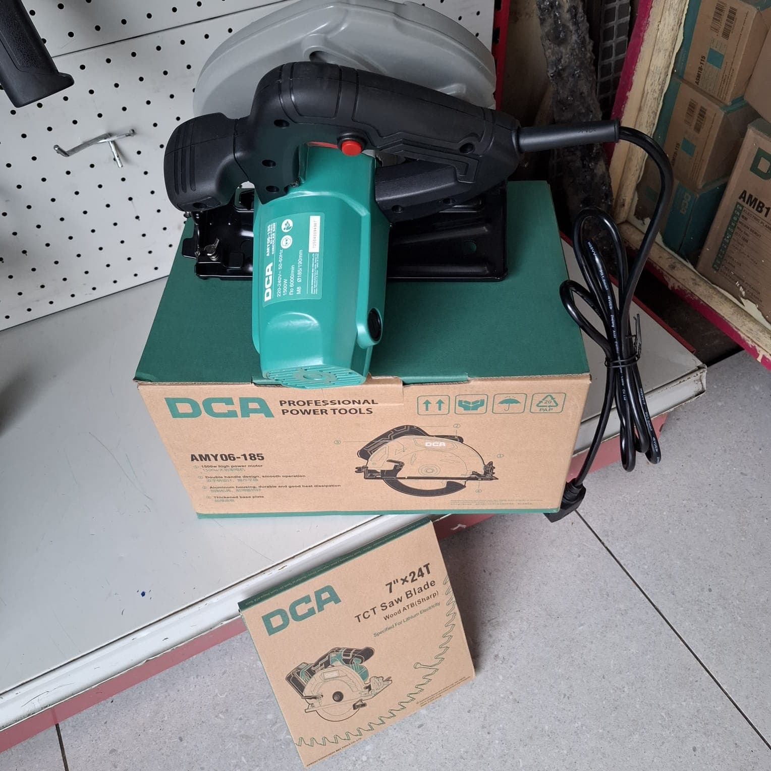 DCA Circular Saw 06-185