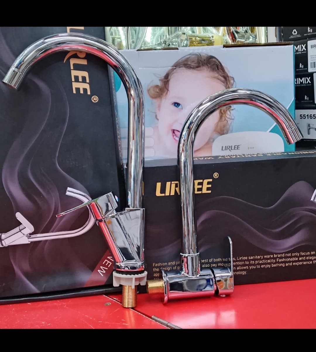 LIRLEE Pillar + Sprout Tap (Chrome)